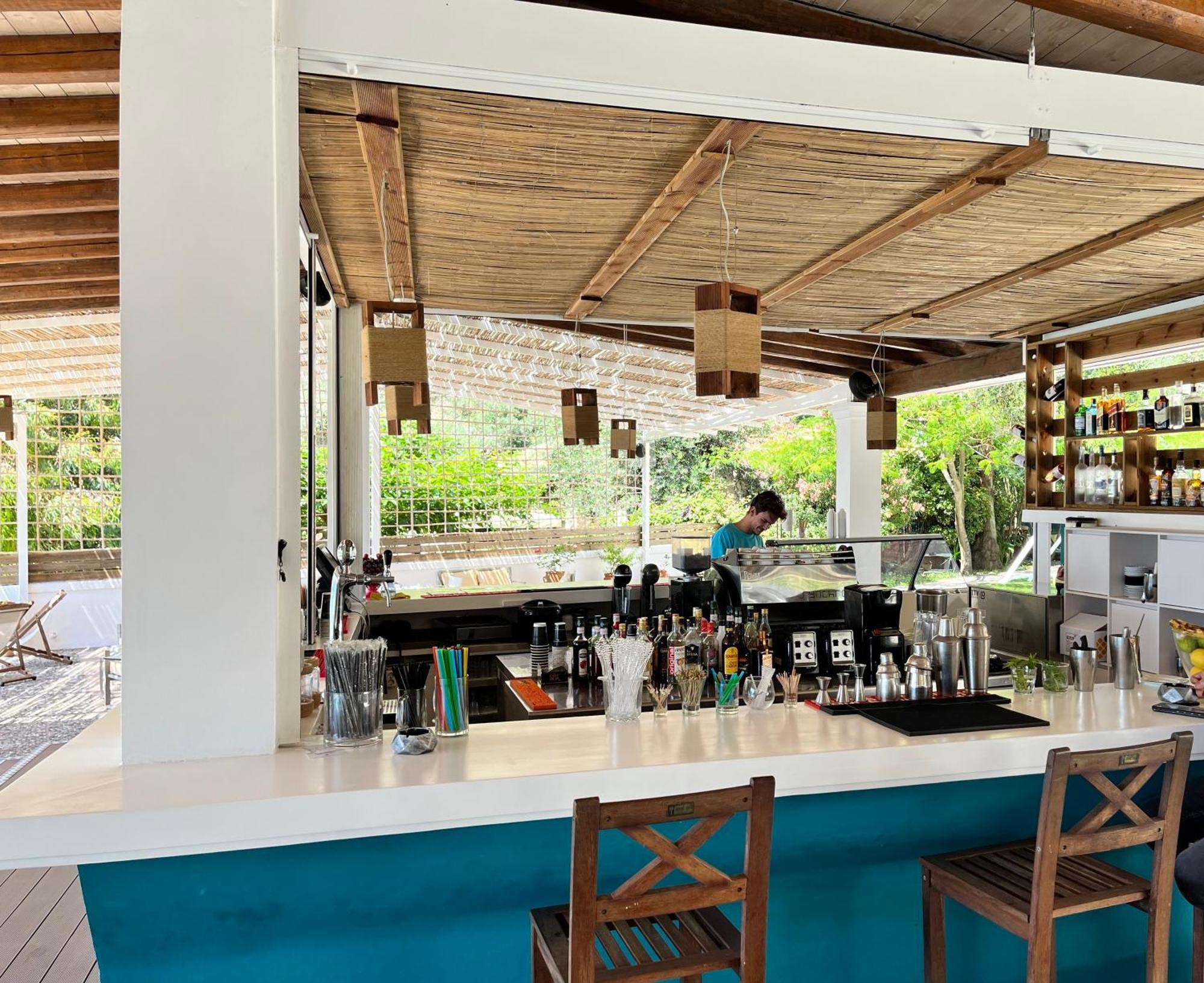 Poseidon Beach Bar & Restaurant Appartement