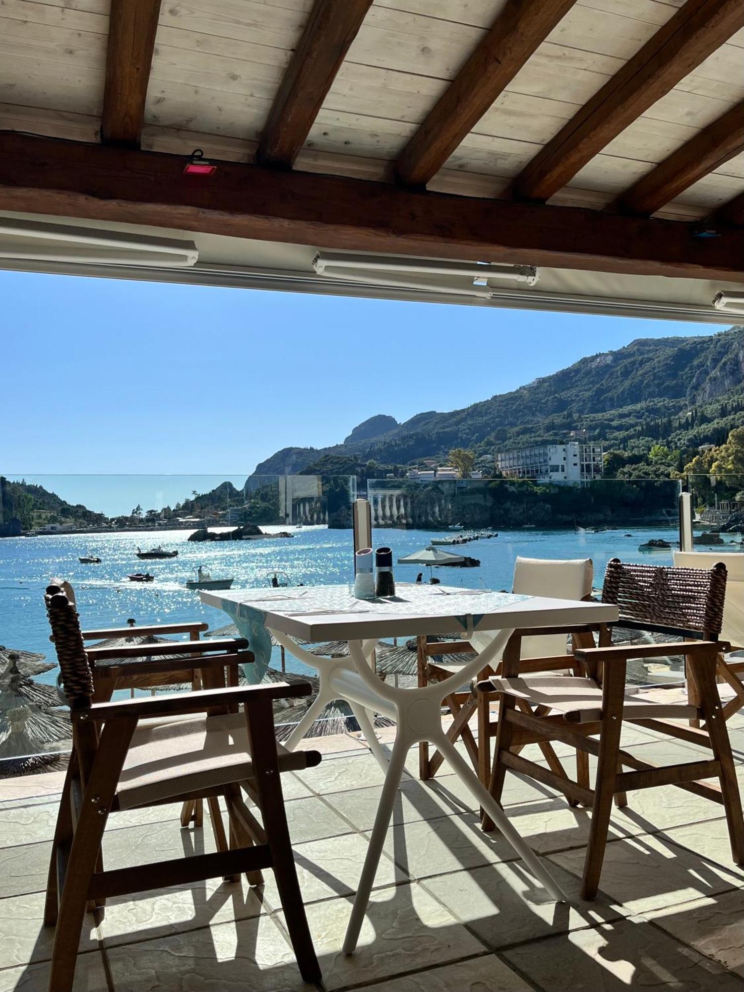 Poseidon Beach Bar & Restaurant * Paleokastrítsa