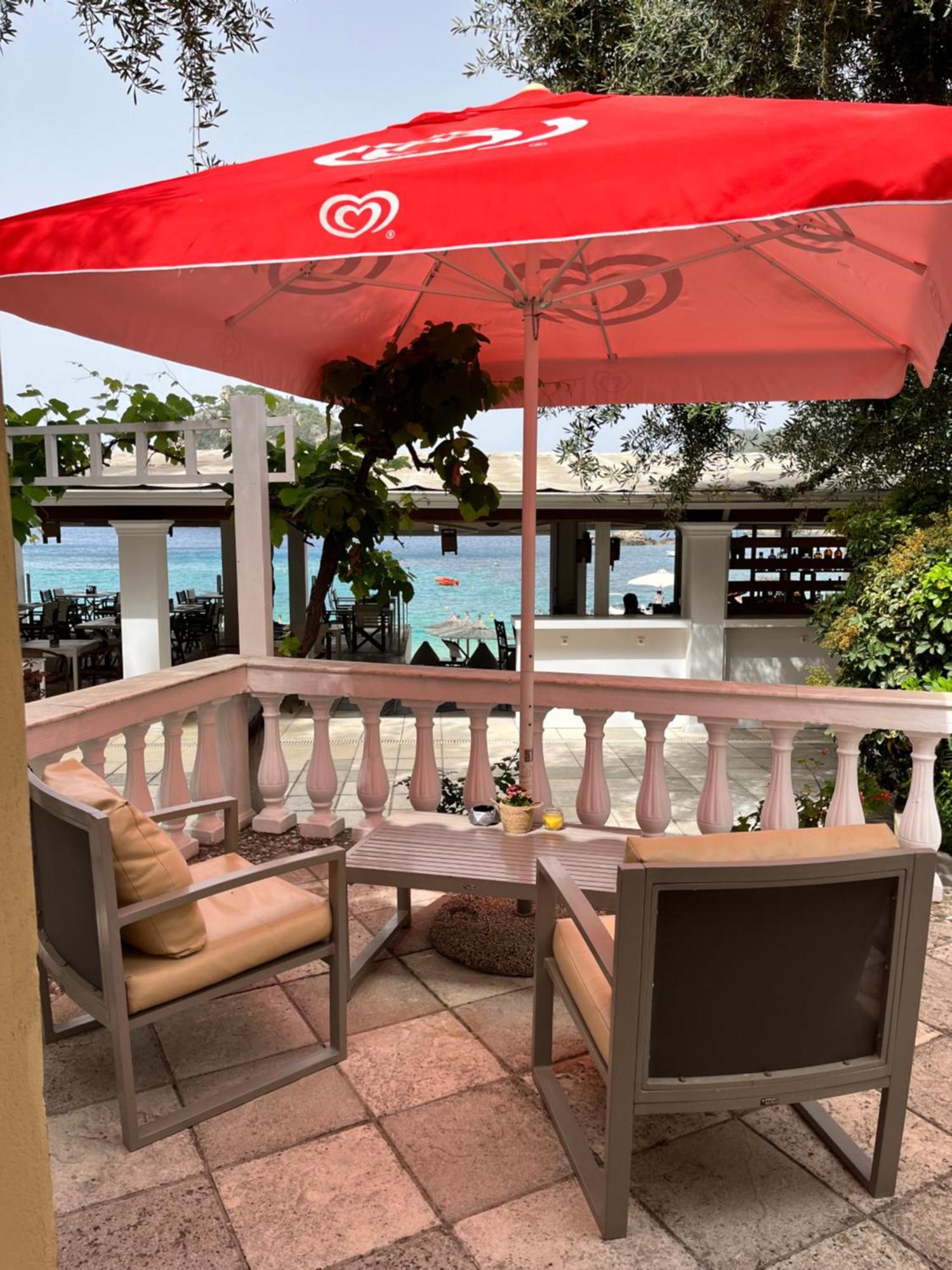 Poseidon Beach Bar & Restaurant Apartament